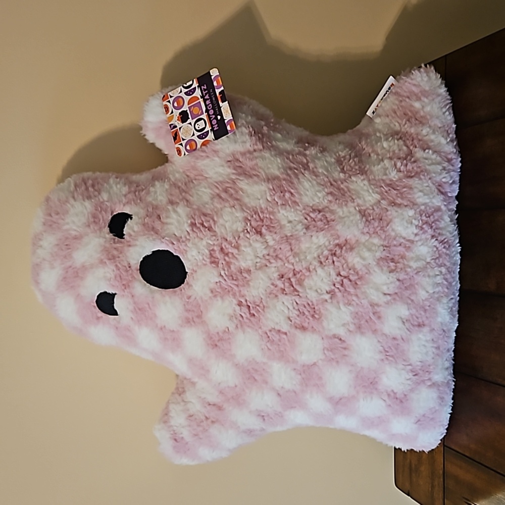 Novogratz Ghost
